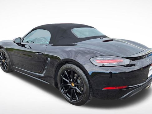 Used 2019 Porsche 718 Boxster RWD image 2