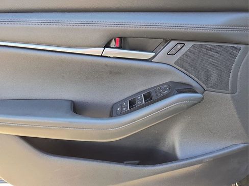 New 2025 MAZDA MAZDA3 s image 19