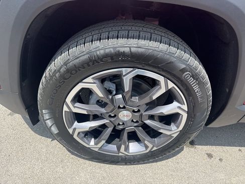 New 2026 GMC Terrain Elevation w/ Elevation Premium Package image 38