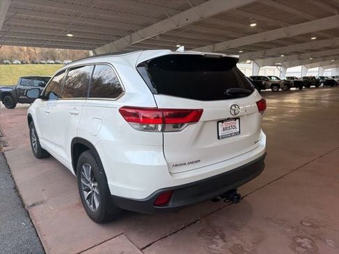 Used 2018 Toyota Highlander XLE image 8