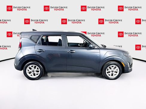 Used 2023 Kia Soul S FWD image 4
