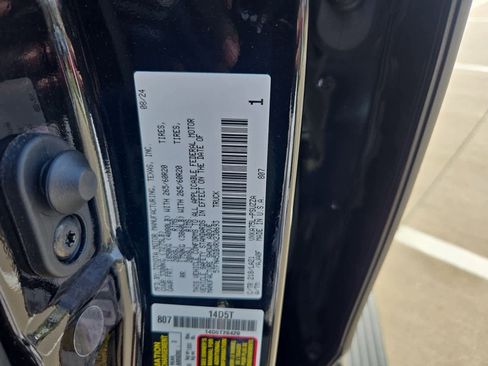 Used 2024 Toyota Tundra Platinum image 35