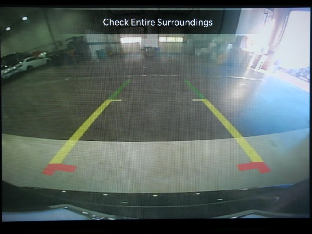Used 2024 Chrysler Pacifica Touring-L FWD image 18