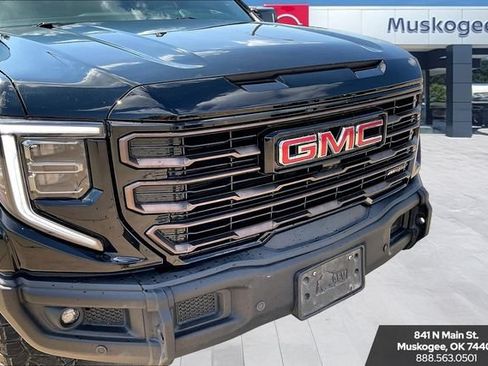 Used 2024 GMC Sierra 1500 AT4X AWD/4WD image 32