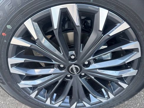 New 2026 Nissan Rogue Platinum w/ Platinum Premium Package image 39