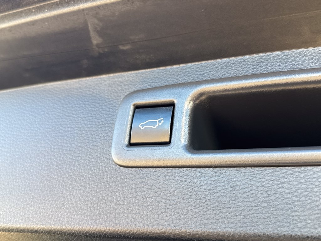 Used 2026 Toyota Highlander XLE AWD/4WD image 8