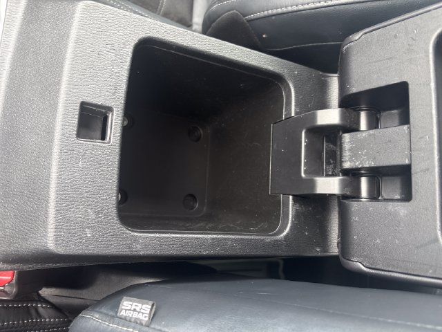Used 2023 Mitsubishi Outlander SE AWD/4WD image 28