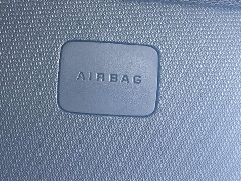 New 2026 Chevrolet Equinox LT image 31