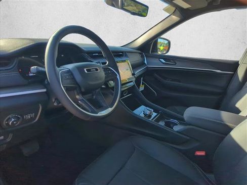 New 2026 Jeep Grand Cherokee L Limited AWD/4WD image 2