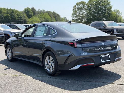 New 2026 Hyundai Sonata SE FWD image 4
