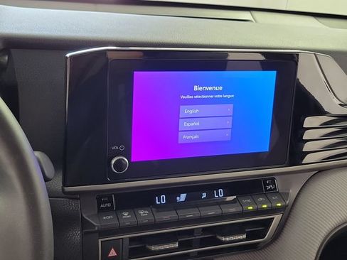 Used 2025 Toyota Camry SE FWD image 28