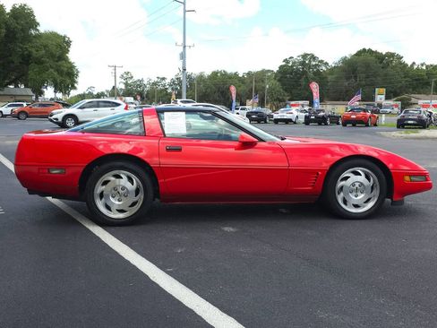Used 1996 Chevrolet Corvette Coupe RWD image 4