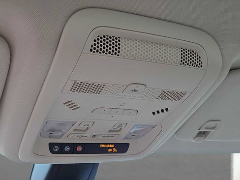 Certified 2025 Cadillac XT6 Premium Luxury image 34