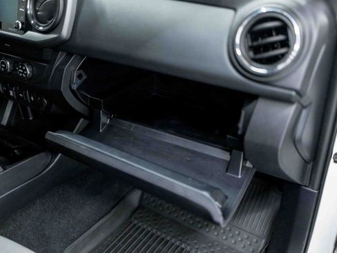 Used 2020 Toyota Tacoma TRD Off-Road w/ Technology Package image 59