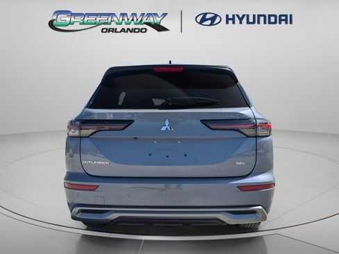 Used 2025 Mitsubishi Outlander SEL FWD image 7