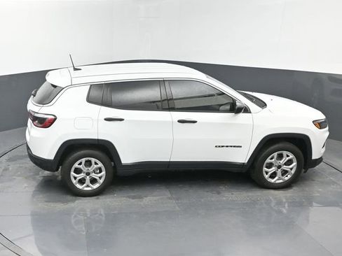 Used 2025 Jeep Compass Sport AWD/4WD image 40