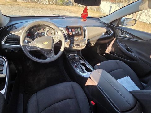 Used 2016 Chevrolet Malibu LT image 11