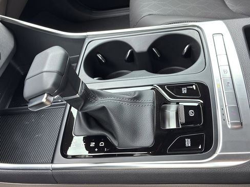 New 2026 Kia Carnival EX FWD image 31