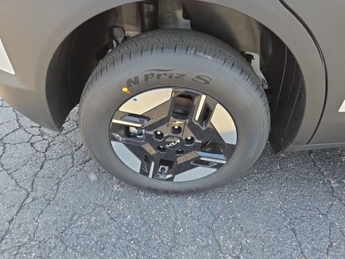 New 2027 Kia Seltos LX AWD/4WD image 9