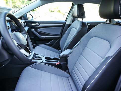 New 2026 Volkswagen Jetta SE image 29