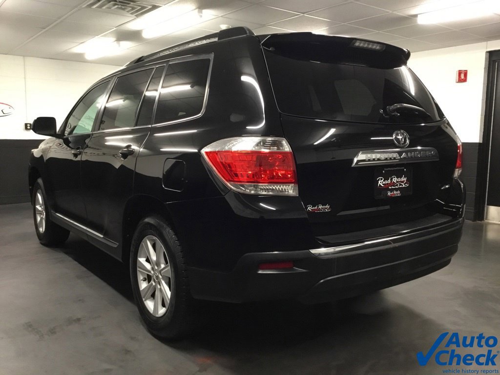 Used 2013 Toyota Highlander Plus AWD/4WD image 8