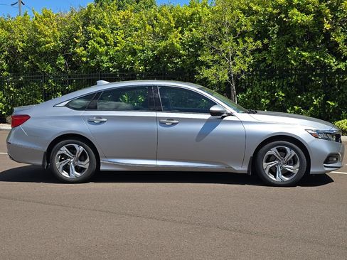 Used 2018 Honda Accord EX-L image 3