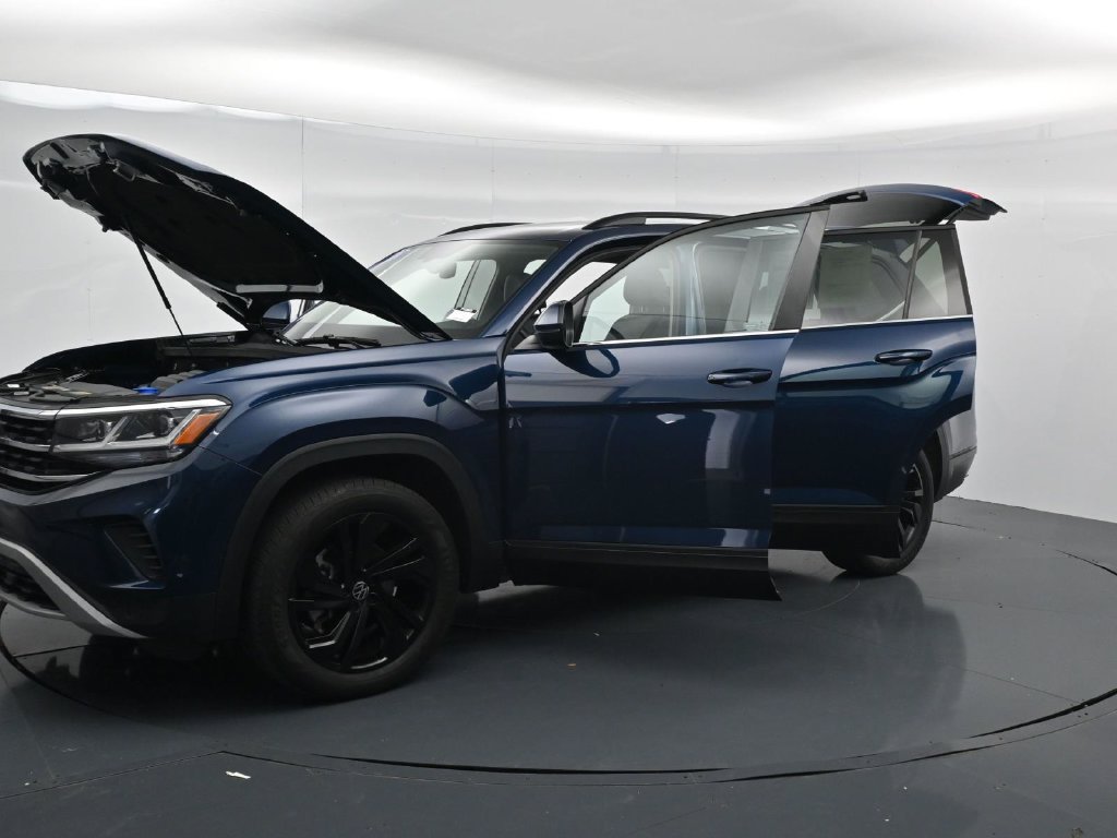 Used 2023 Volkswagen Atlas SE w/ Panoramic Sunroof Package AWD/4WD image 40