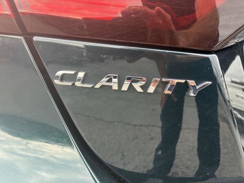 Used 2018 Honda Clarity Plug-In Hybrid image 10