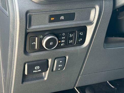 Used 2025 Ford F150 Lariat w/ Equipment Group 502A High AWD/4WD image 14