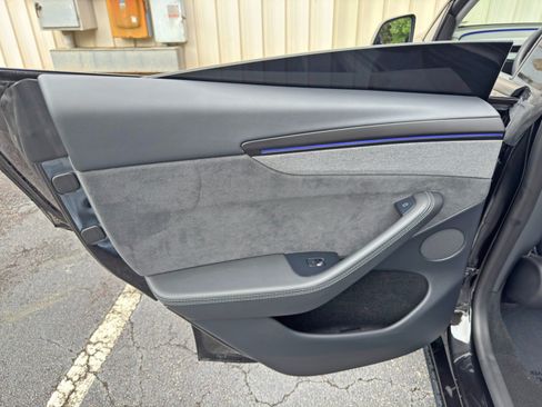 Used 2026 Tesla Model Y 2WD image 45
