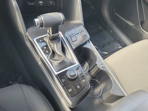 Certified 2025 Kia Sportage LX FWD image 18