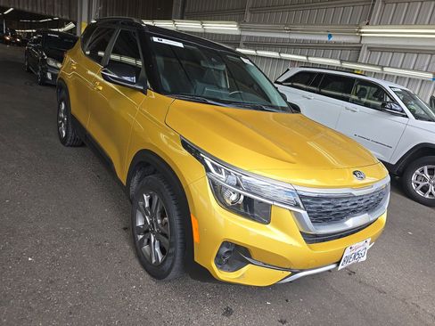 Used 2021 Kia Seltos S FWD image 4