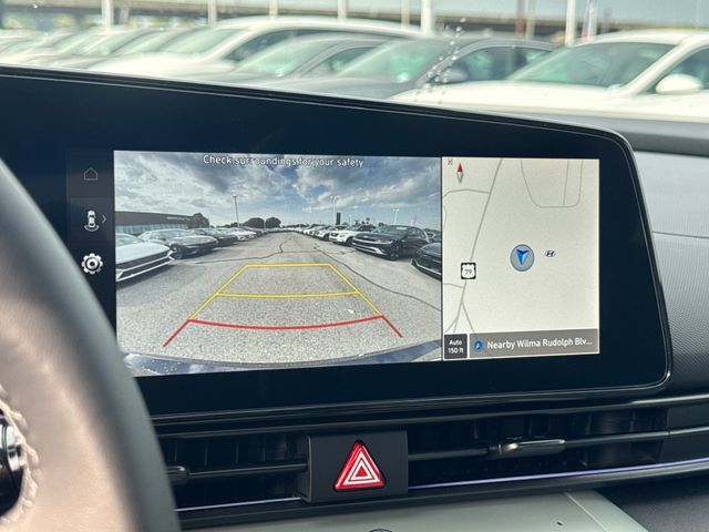 New 2026 Hyundai Elantra Limited FWD image 19