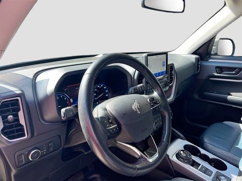 Used 2023 Ford Bronco Sport Outer Banks w/ Tech Package image 9