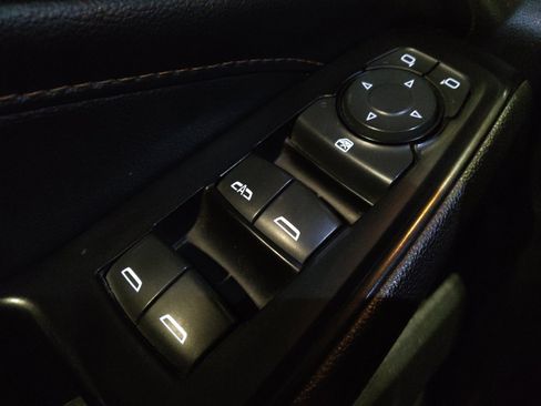 Used 2019 Chevrolet Traverse LT w/ LT Premium Package image 27