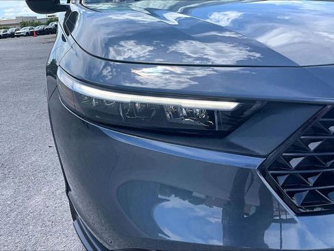 Used 2025 Honda Accord SE image 31