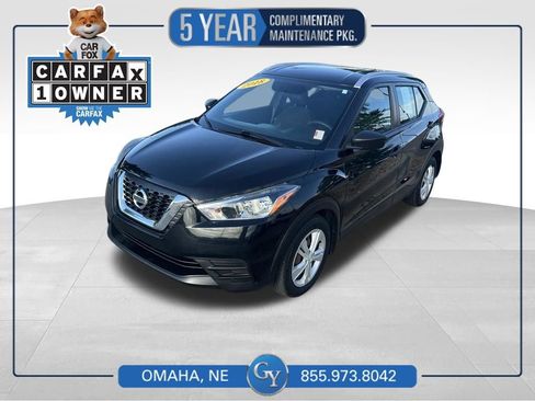 Used 2018 Nissan Kicks S FWD image 1