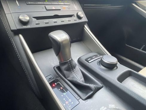 Used 2015 Lexus IS 250 RWD image 30