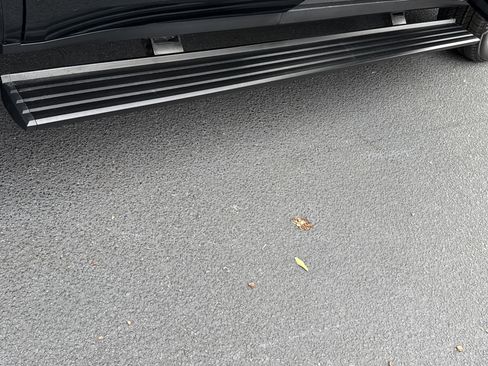 Certified 2025 Chevrolet Tahoe High Country image 39