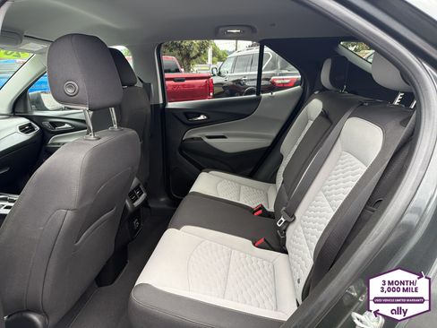 Used 2019 Chevrolet Equinox LS w/ LS Convenience Package FWD image 11