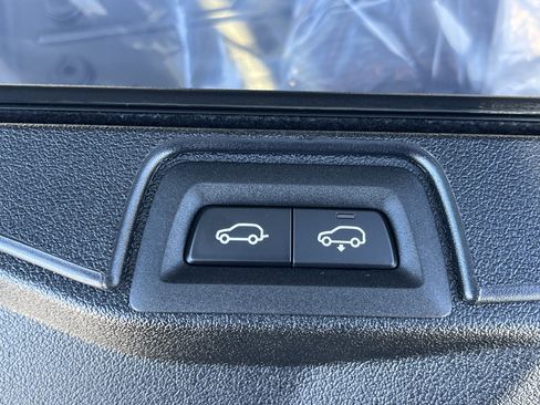 New 2026 BMW X5 xDrive50e w/ M Sport Package image 29