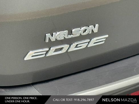 Used 2017 Ford Edge SEL w/ Equipment Group 201A FWD image 15