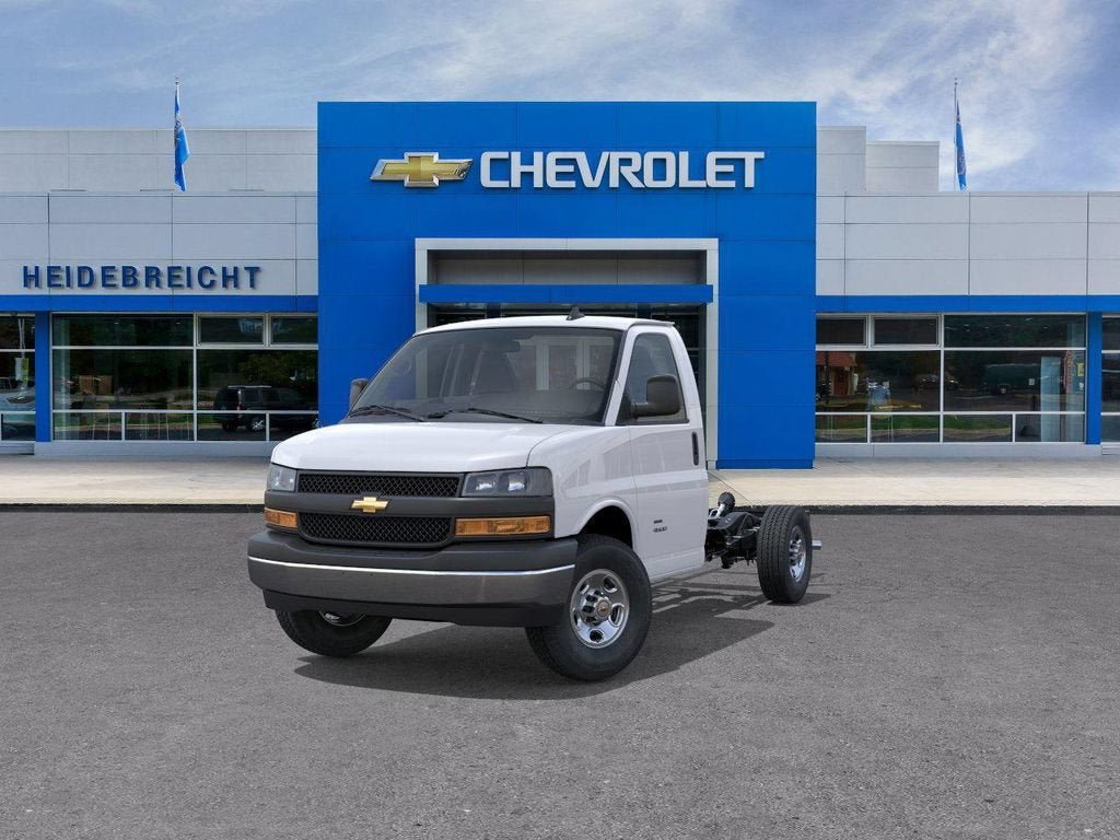 New 2026 Chevrolet Express 3500 w/ Power Convenience Package RWD image 8