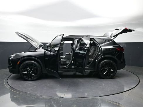 Used 2023 Chevrolet Blazer LT w/ Sound & Technology Package FWD image 41