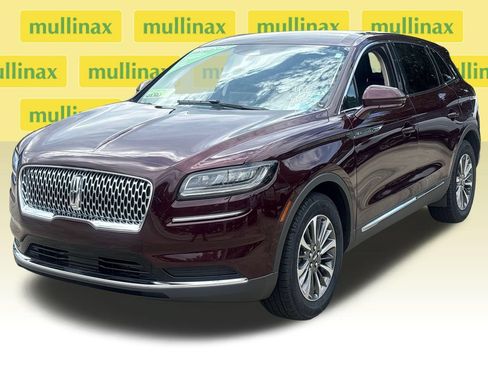 Used 2023 Lincoln Nautilus FWD image 13