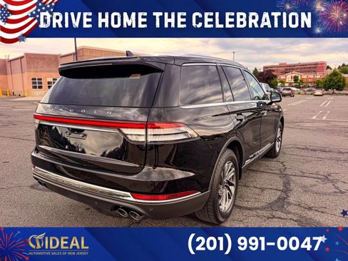 Used 2023 Lincoln Aviator AWD image 6