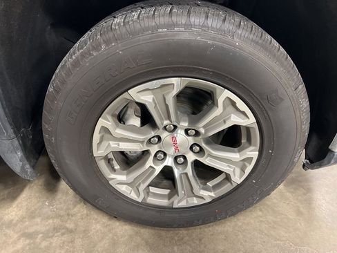 Certified 2024 GMC Sierra 1500 SLT image 20