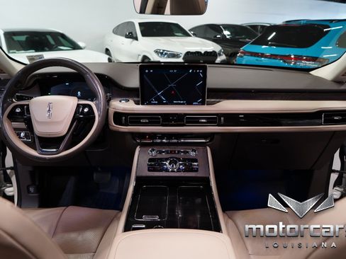 Used 2023 Lincoln Aviator Reserve w/ Equipment Group 201A AWD/4WD image 31