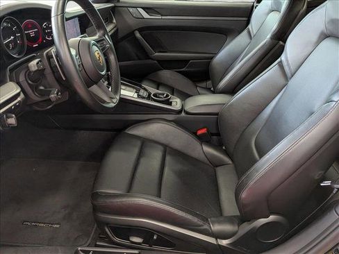 Used 2022 Porsche 911 Carrera RWD image 15