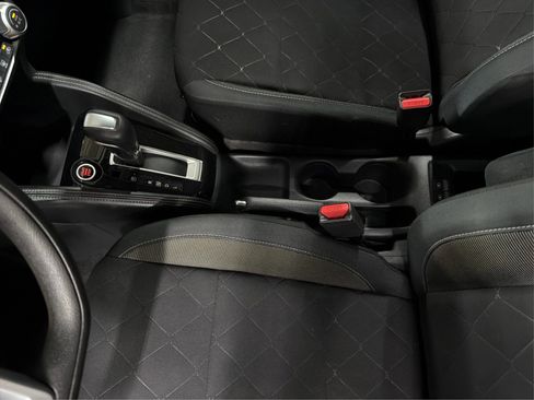 Used 2019 Nissan Kicks SV image 31